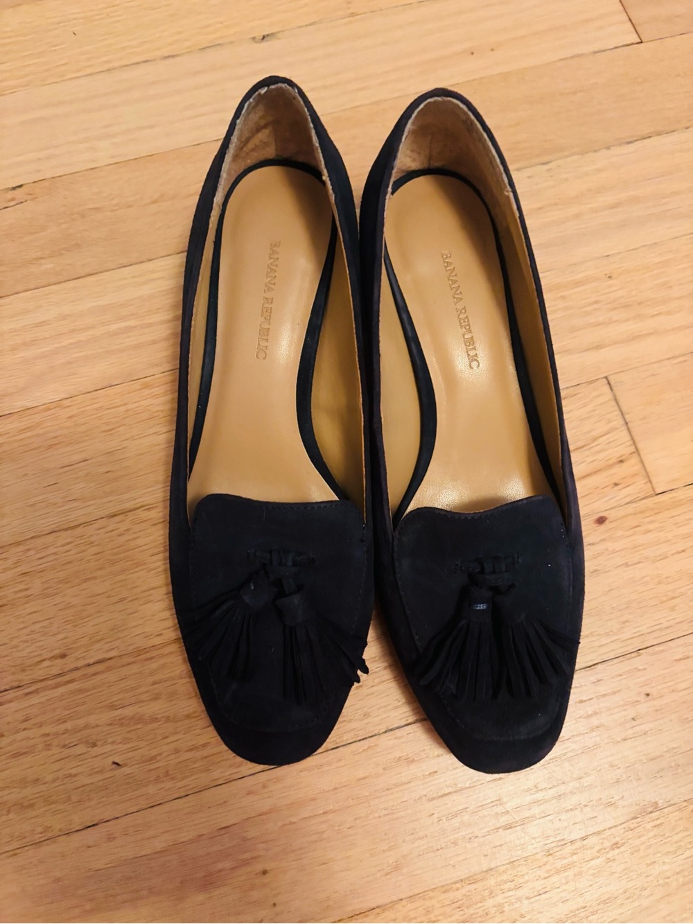 Banana Republic Black Suede Tassel Loafers - Women's